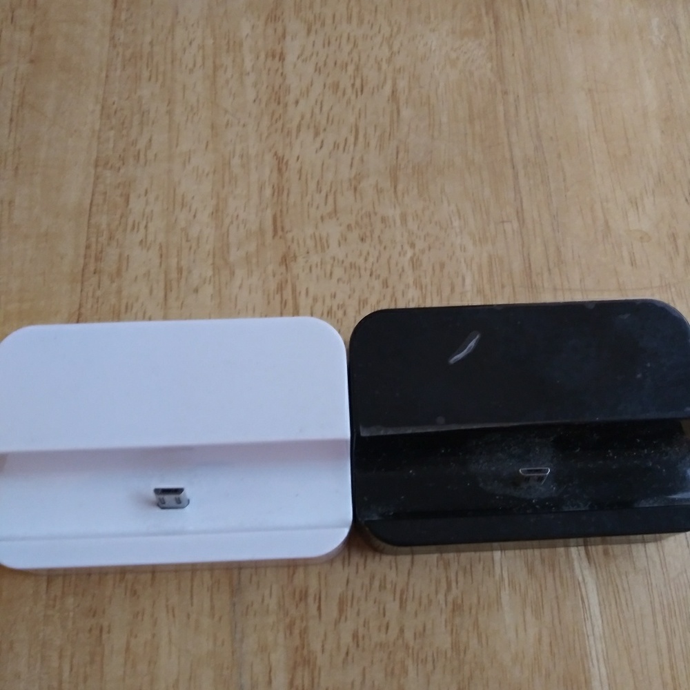 Samsung Galaxy J7 docking charger